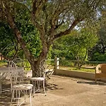 Relax In Style - Prime Spot With Garden & Natural Pool Azeitão