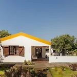 Relax In Style - Prime Spot With Garden & Natural Pool Villa *