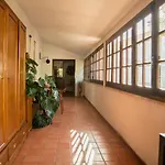 Relax In Style - Prime Spot With Garden & Natural Pool *