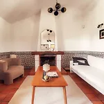 Villa Relax In Style - Prime Spot With Garden & Natural Pool Azeitão