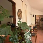 Relax In Style - Prime Spot With Garden & Natural Pool *