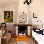 Villa Relax In Style - Prime Spot With Garden & Natural Pool Azeitão