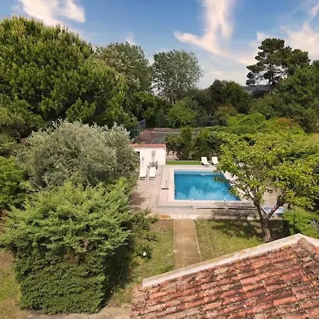 Relax In Style - Prime Spot With Garden & Natural Pool Villa *