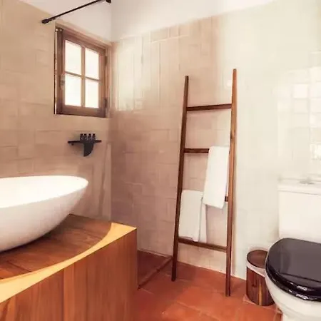 Relax In Style - Prime Spot With Garden & Natural Pool Willa