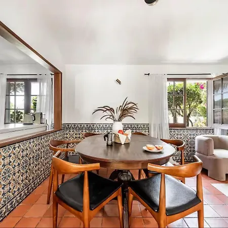Relax In Style - Prime Spot With Garden & Natural Pool 阿泽陶