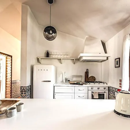 Relax In Style - Prime Spot With Garden & Natural Pool Villa