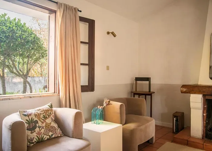 Relax In Style - Prime Spot With Garden & Natural Pool Azeitão